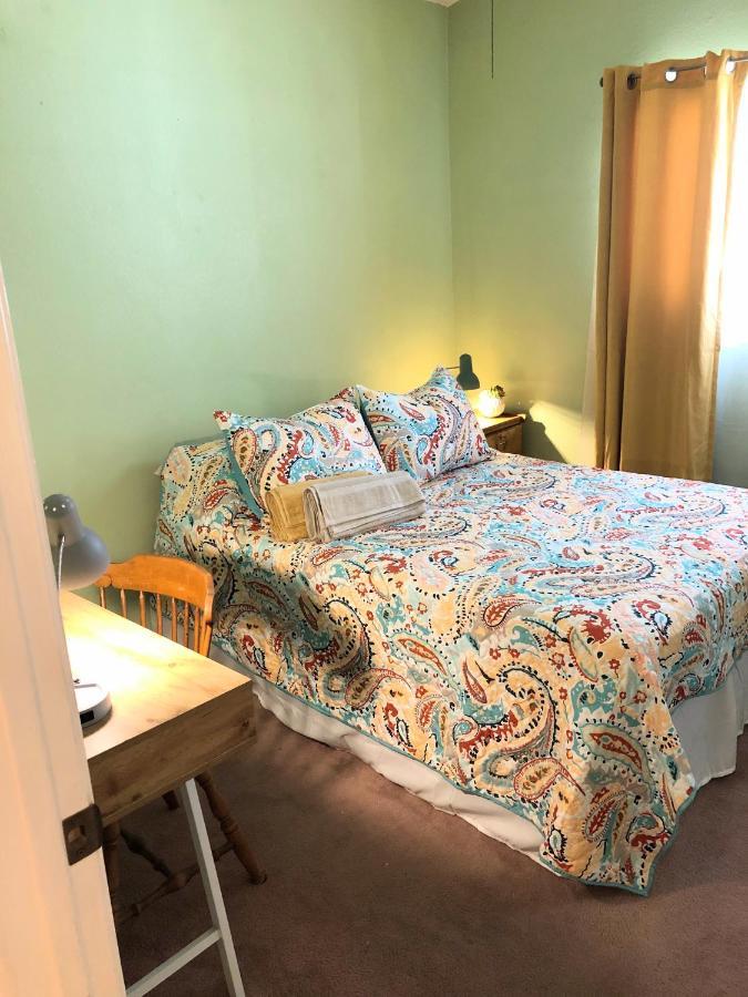 Festive Haven Room Hemet Εξωτερικό φωτογραφία